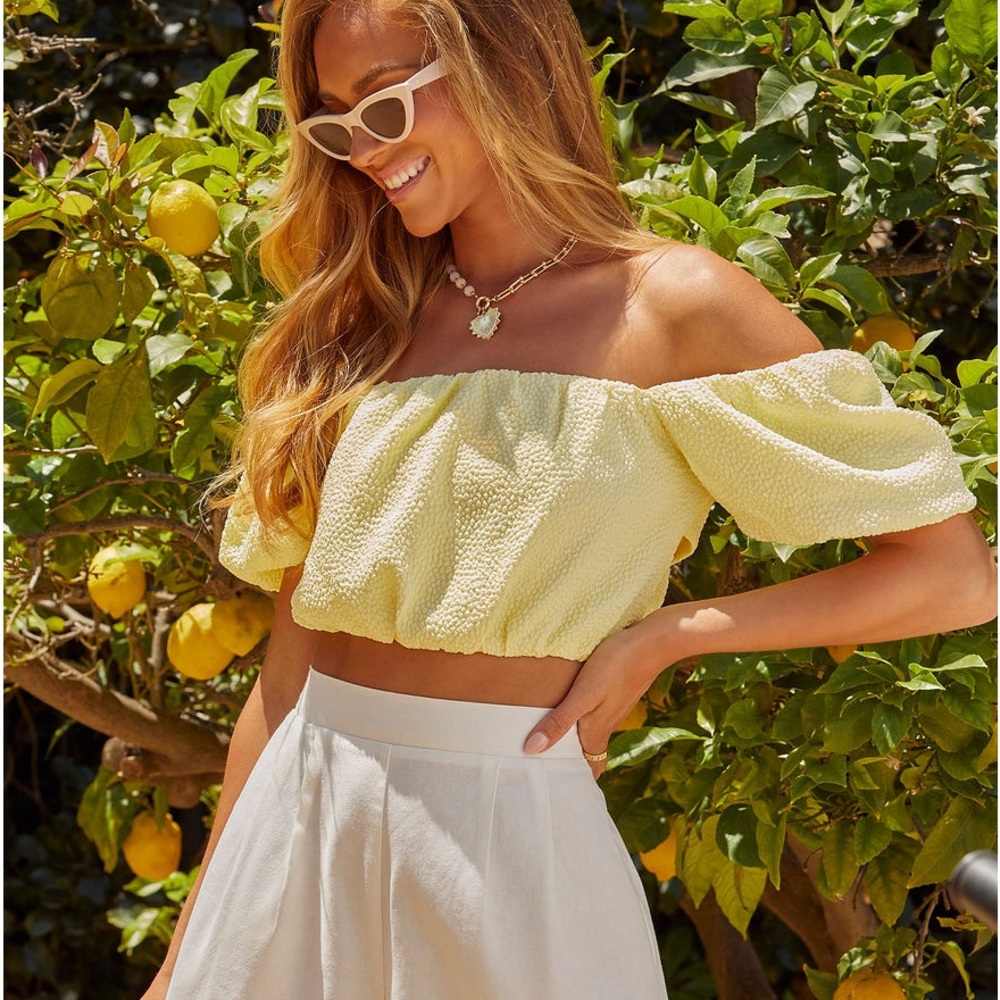 VICI Tarin Puff Sleeve Crop Top